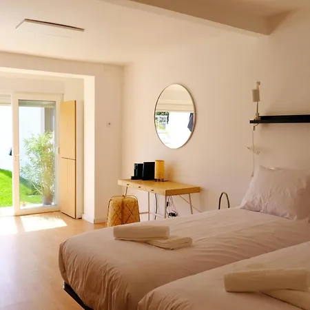 Surfie Surf Beach E Adventure * Aroeira (Setubal)
