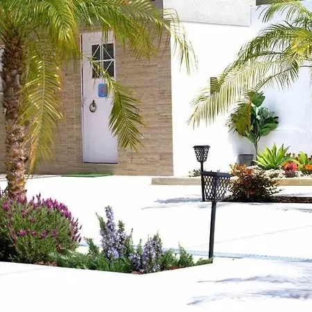 Villa Surfie Surf Beach E Adventure Aroeira (Setubal)