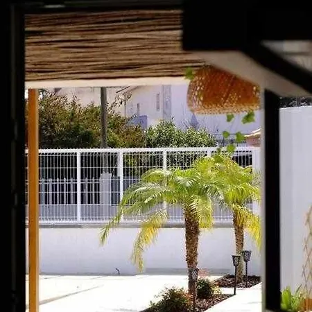 Surfie Surf Beach E Adventure Villa *